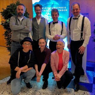 Ein wunderbarer Abend beim Wettbewerb Tuttlinger, Krähe 2025. 
Mit den tollen Kollegen  @hart1auf1hart , @aydinisik_com, @monsieurmomo und der wunderbaren Moderation von @tinahaeussermann. Richtig tolle Stimmung, wir hatten viel Spaß!

@bastianpusch und @andreas.speckmann.5

#livemusic #musiccomedy #entertainment #improtheater #improvisation #spontan
#münchen #musik #keyboard #gesang #lustig